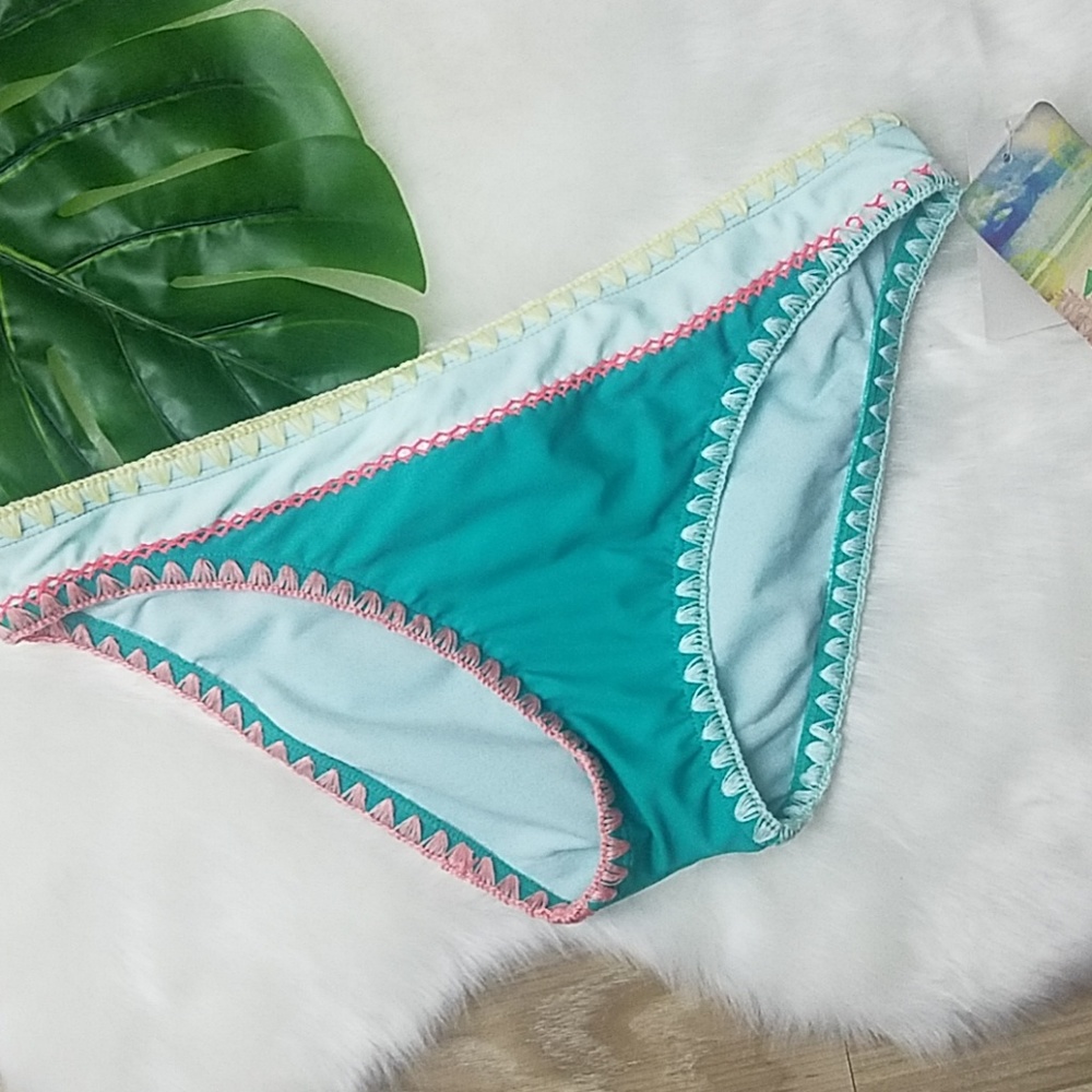 3 for $20 Hobie Bikini Bottoms Size Large